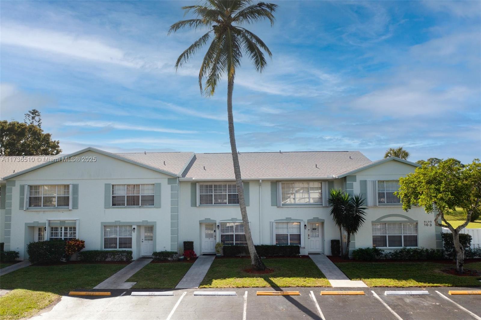 Palm Club West Village 1