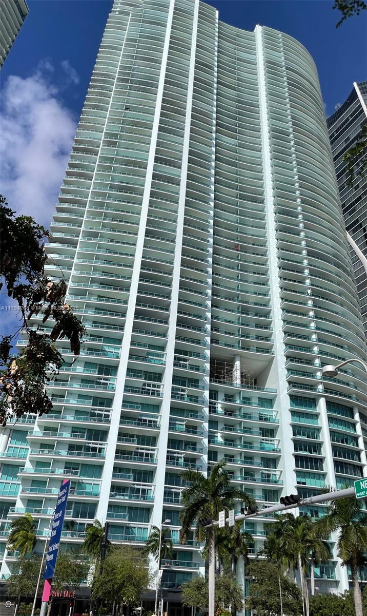 900 Biscayne Bay Condo