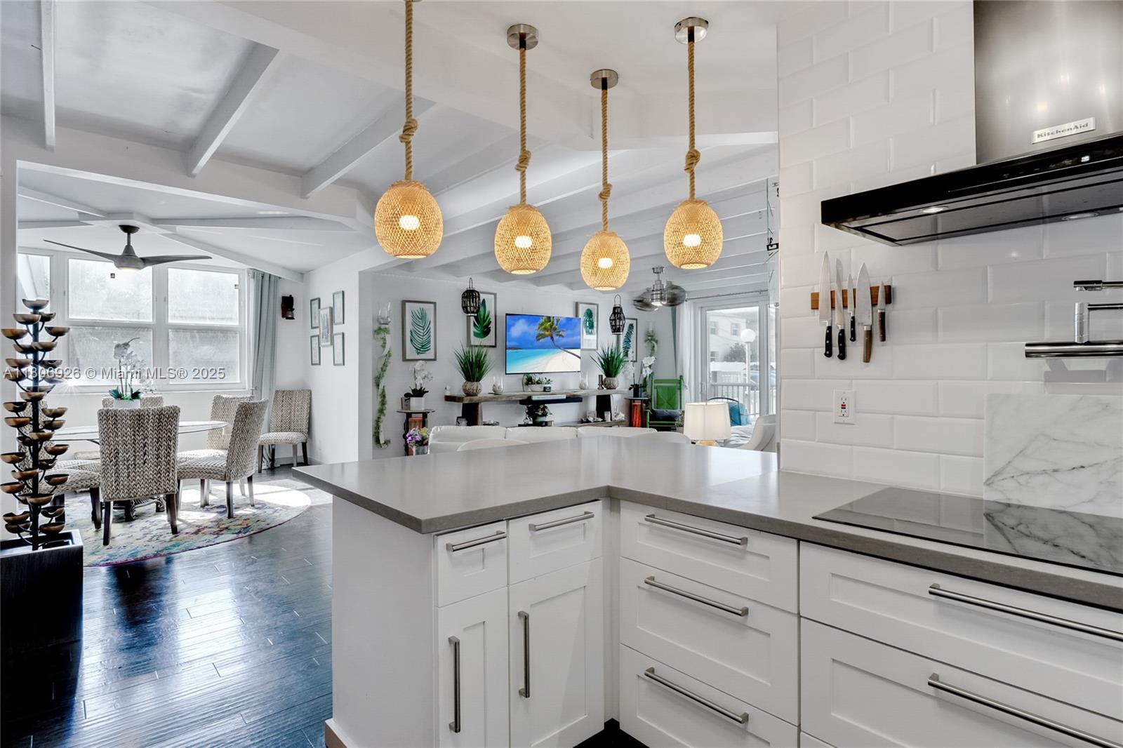 Cambridge Towers Condo