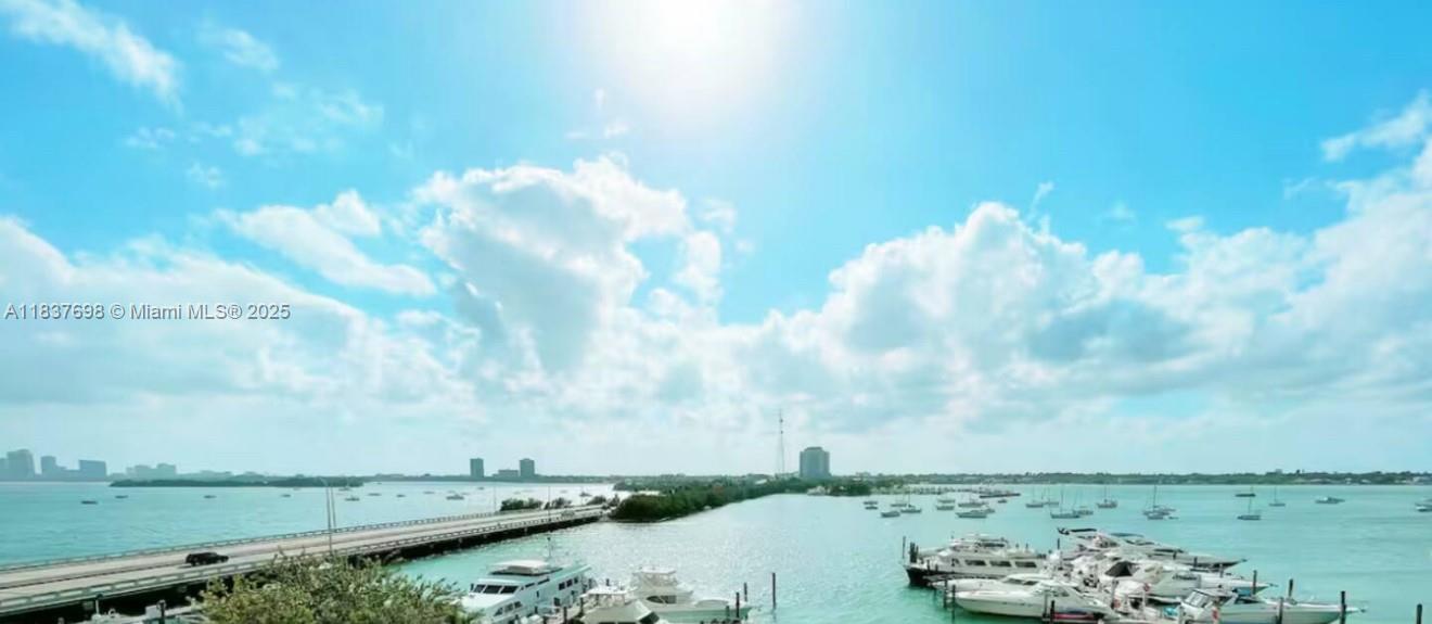 Bayshore Yacht & Tennis C