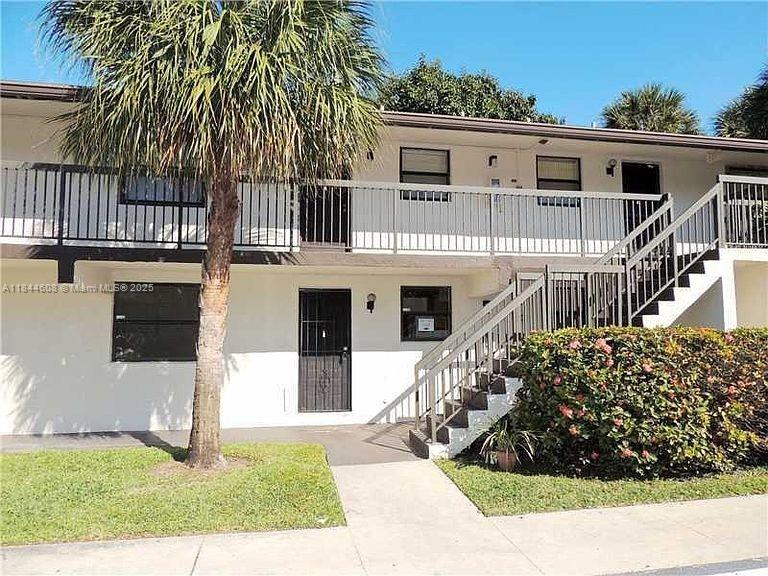 Shaker Woods Village