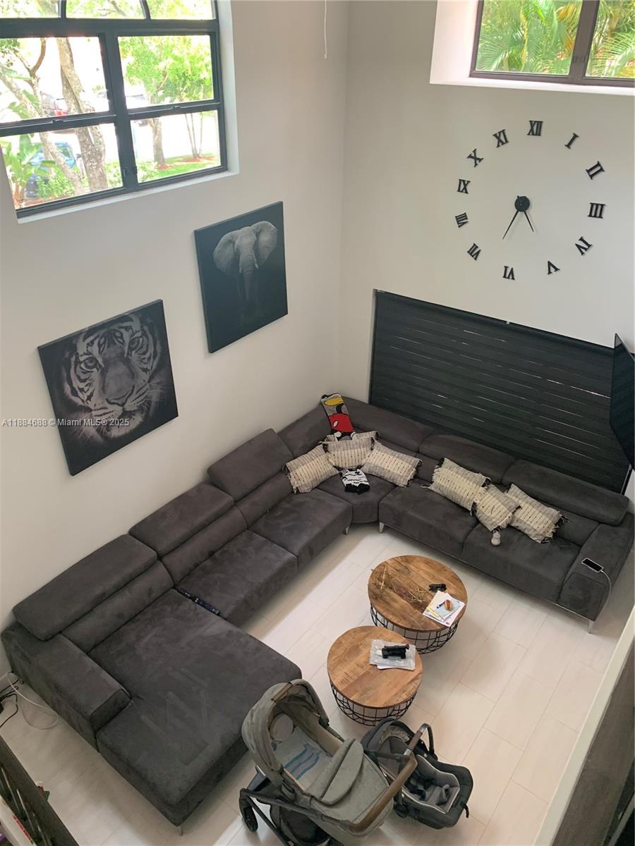 Emerald Oaks 8 Condo