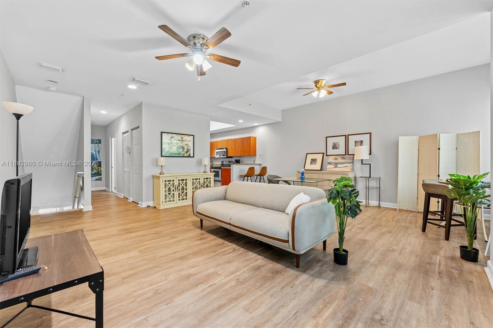 Shoal Creek At Lighthouse