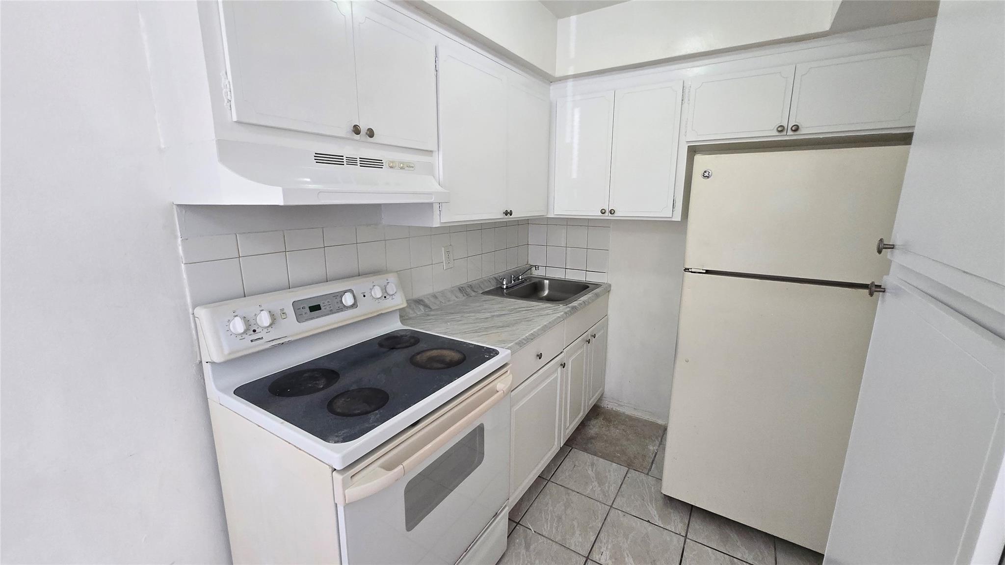 Hollywood Little Ranches