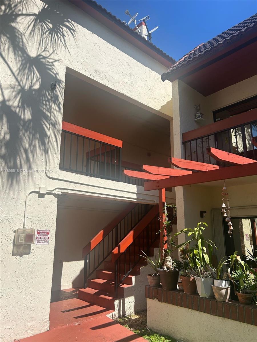 Lago Del Rey Condo #2