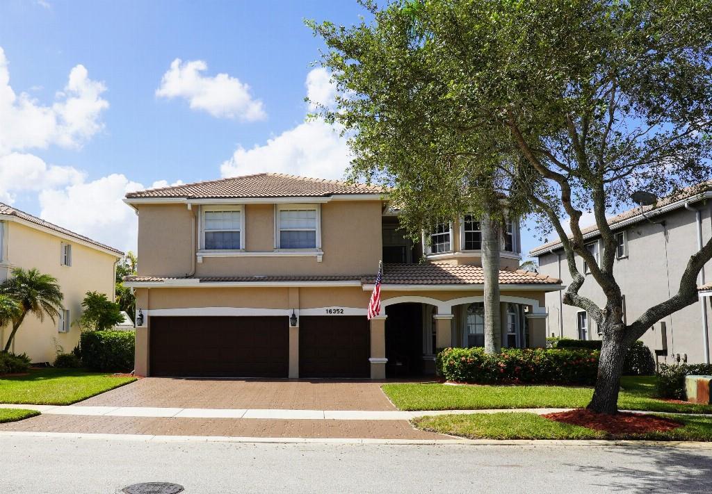 Heftler Homes At Pembroke