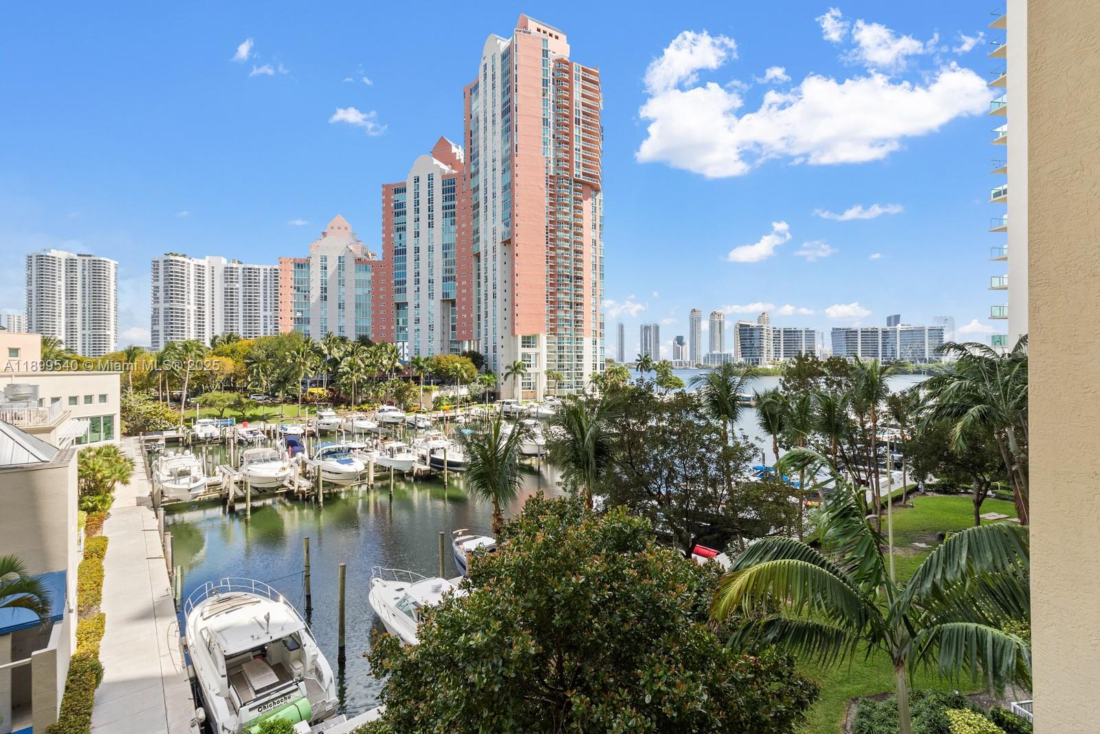 Aventura Marina Condo Num